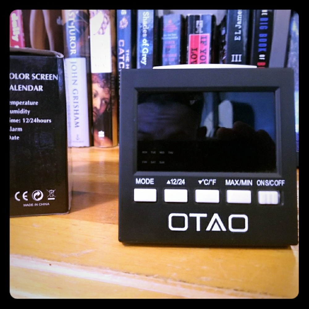 Alarm Clock, humidity control , calendar.